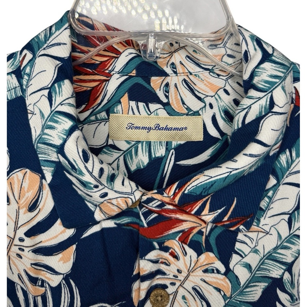Tommy Bahama Men's Large Hawaiian Short Sleeve Button Up‎ Shirt Floral Tropical